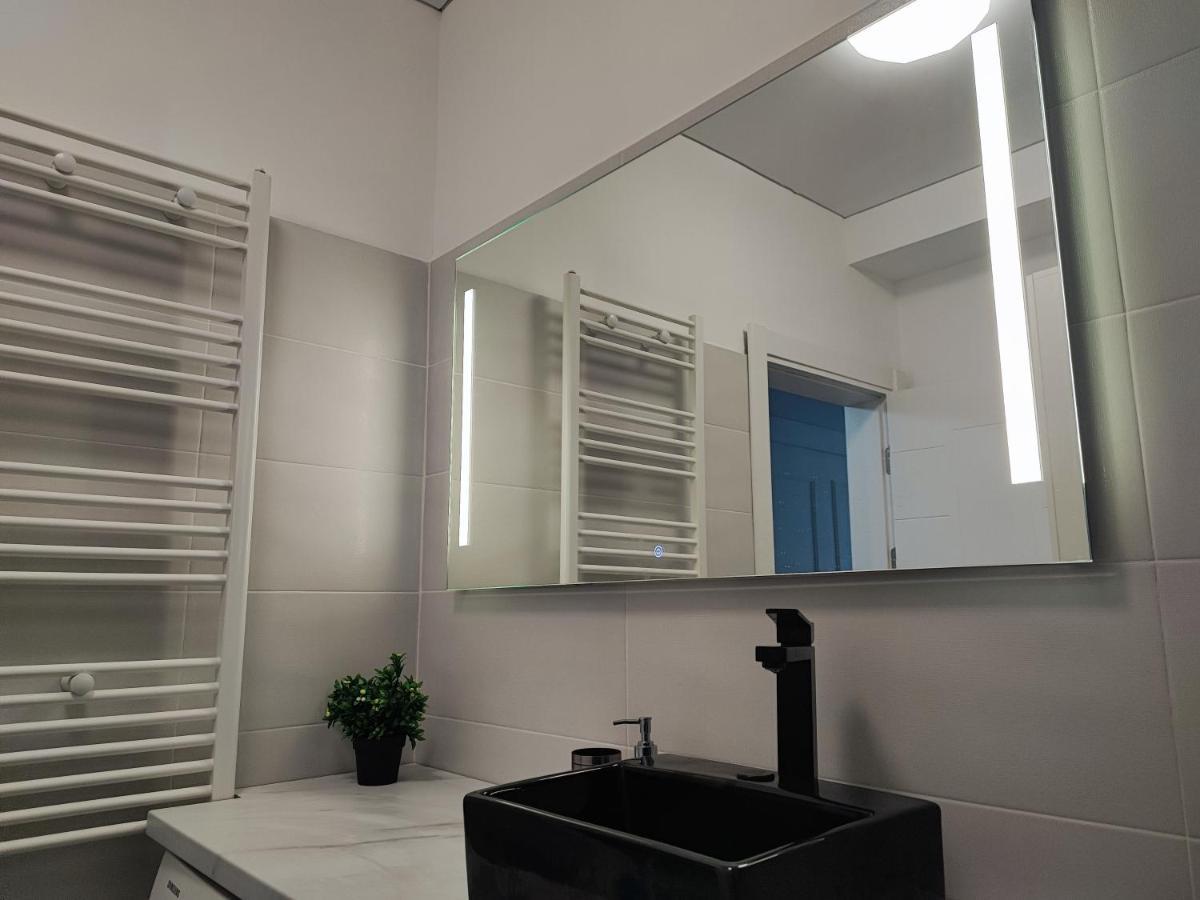 Apartament Studio Teo Blue In Mamaia Nord ナボダリ エクステリア 写真